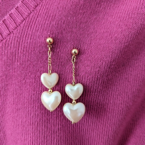 Modern Vintage Jewelry - 💕 Hearts 2 Faux Pearls Earrings post backs drop dangle pretty Valentine's Day